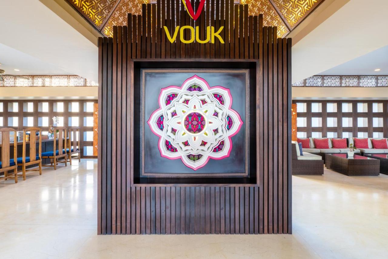 Vouk Hotel And Suites Нуса-Дуа Экстерьер фото